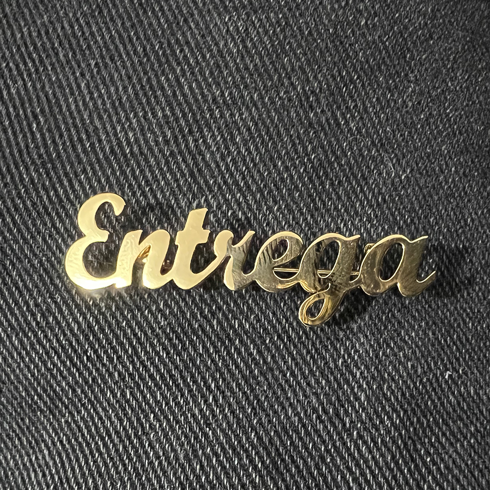Custom name brooch interwoven  - Embroidery Name review and price